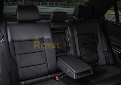 Автомобиль на свадьбу № R5981 - Транспортная компания Royal Cars