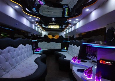 Лимузин на свадьбу № Н3107 - Транспортная компания Новосибирский лимузин