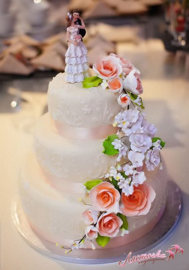 Торт на свадьбу Свадебный торт Нежный (Л26477) - Кондитерская Ласточка