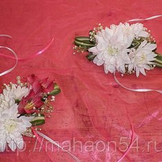 Аксессуар из цветов М4178