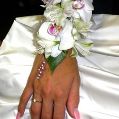 Аксессуар из цветов М4179