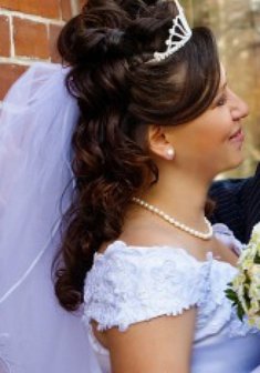 Cвадебная прическа Н13533 с распущенными волосами