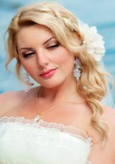 Прическа на свадьбу Л13516 - Стилист-визажист Лариса Назарова