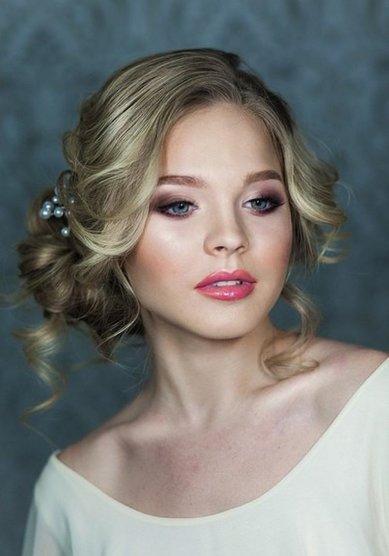 Свадебная прическа E17753 - Стилист-визажист ESELEVICH STUDIO