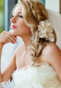 Стилист-визажист Лариса Назарова