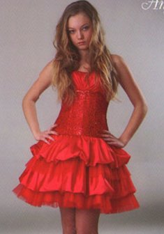 Вечернее платье Angelica-Г25605. С пышной юбкой, короткое без шлейфа.