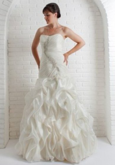 Свадебное платье BW0011-L24214 - Салон свадебных и вечерних платьев La Novia