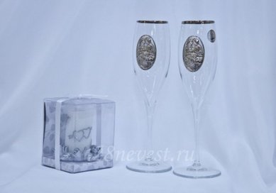 Бокалы и семейный очаг 240461 - Свадебные аксессуары 28 невест